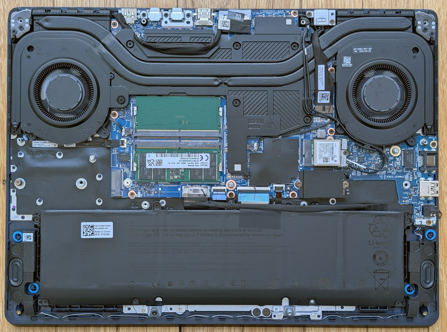How to replace and fix Dell Alienware 16 16X Aurora AC16250 AC16251 RGB backlit US keyboard palmrest 0F0TF1 (DELL Alienware 16 Aurora)